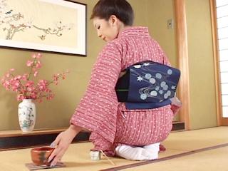 玲子の着物でおもてなし 花咲玲子