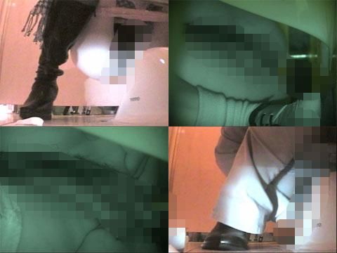 暗視トイレ1 人物不明
