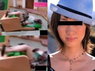 スカートがめくれる 坂●千里子